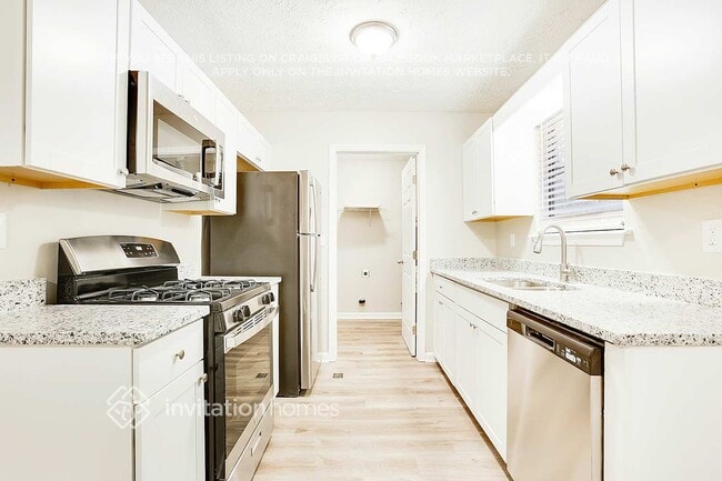 Photo - 3890 Daylily Way