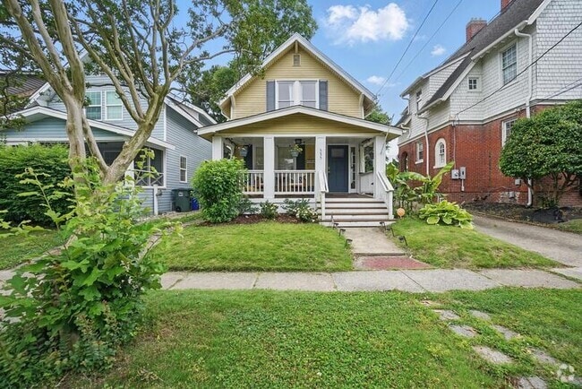 Building Photo - 535 37th St Rental
