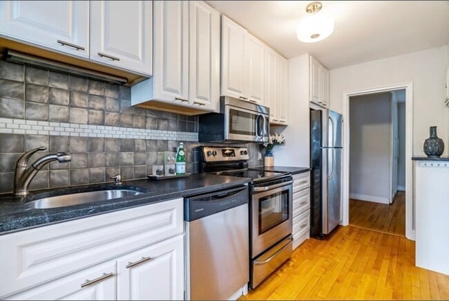 Photo - 82 Boylston St Unit 2