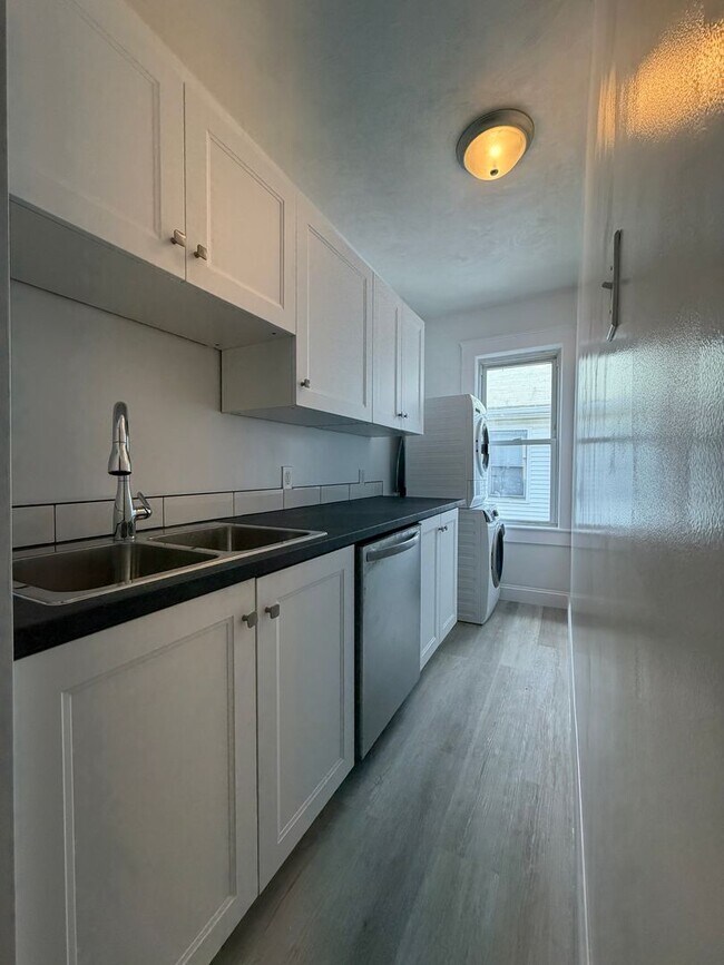 Photo - 19 Endicott St Unidad 3