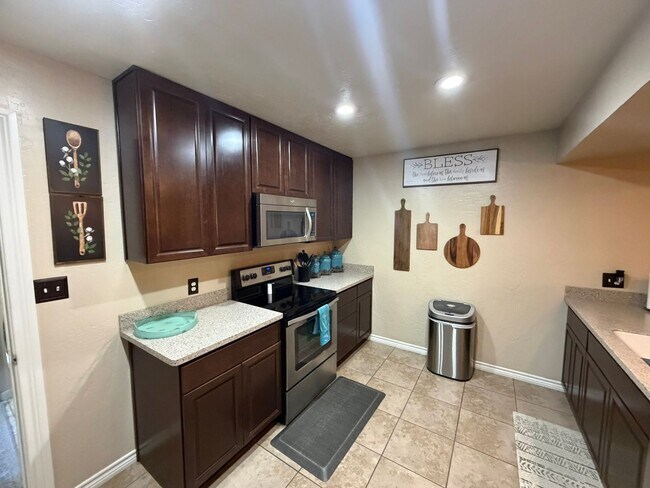 807 Preston Trails Ct