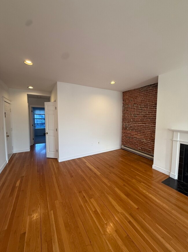 Photo - 1742 Washington St Unit 3