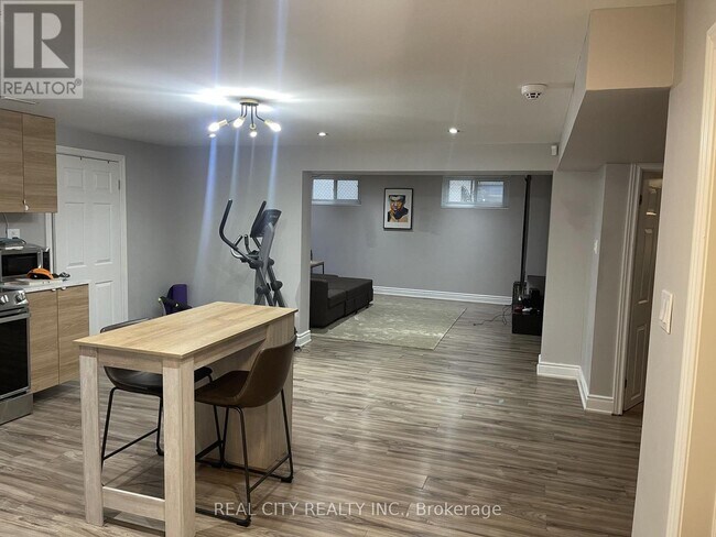 Photo - 47 Ladyslipper Ct