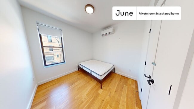 Building Photo - Room in Shared 5 bed/3 bath home