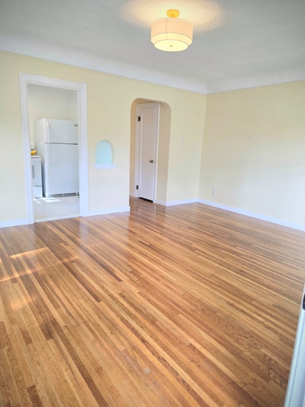 332 S 3rd Ave