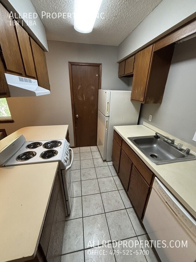 Photo - 1390 W Wedington Dr Unit 12