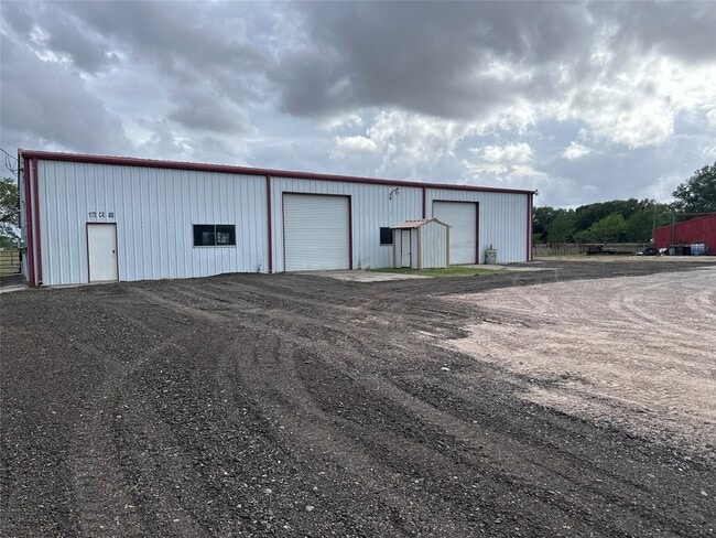 Photo - 1204 Co Rd 408