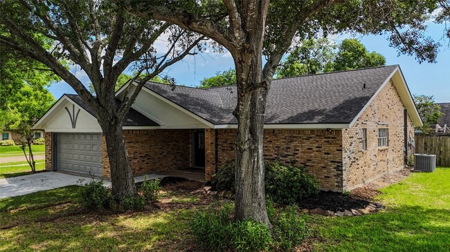 Photo - 51 Sweetgum Ct