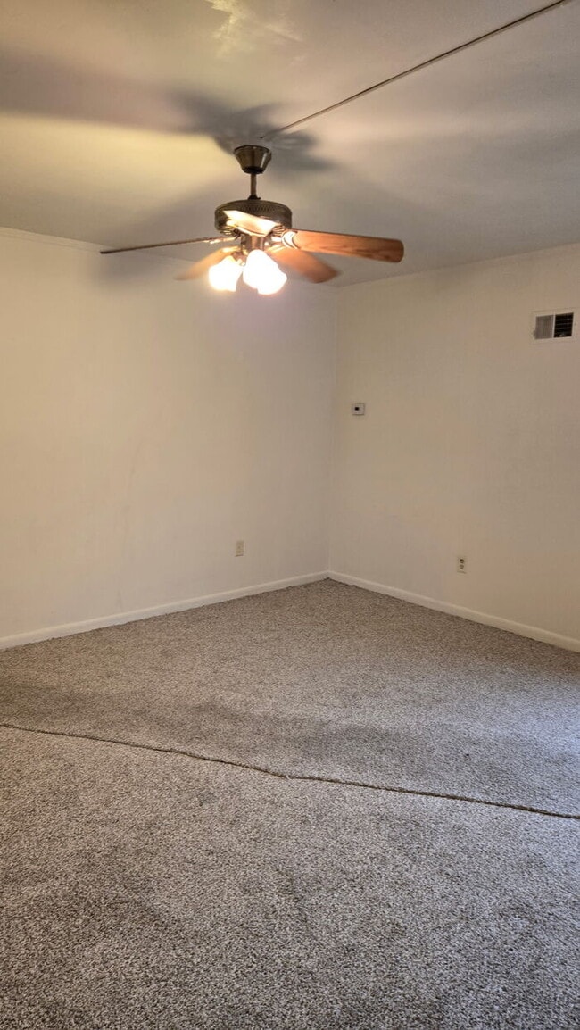 Comfortable, affordable, and ready to call home—this well-kept house is now available for rent.