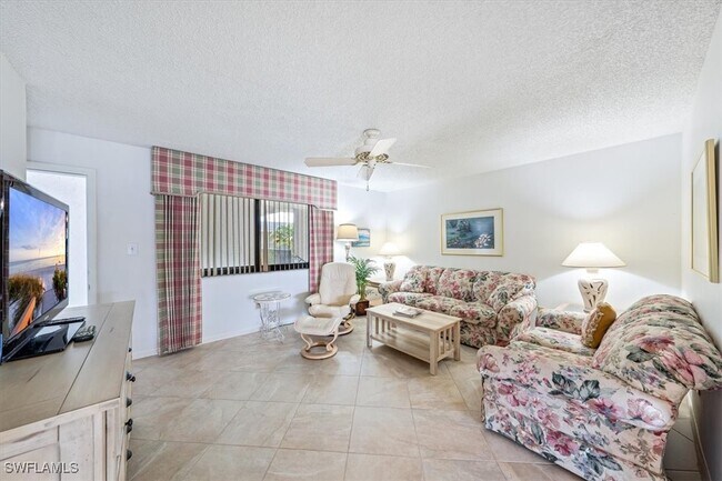 Photo - 788 Park Shore Dr Unidad D30