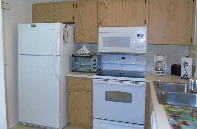 Photo - 12538 SW Kingsway Cir Unit 806