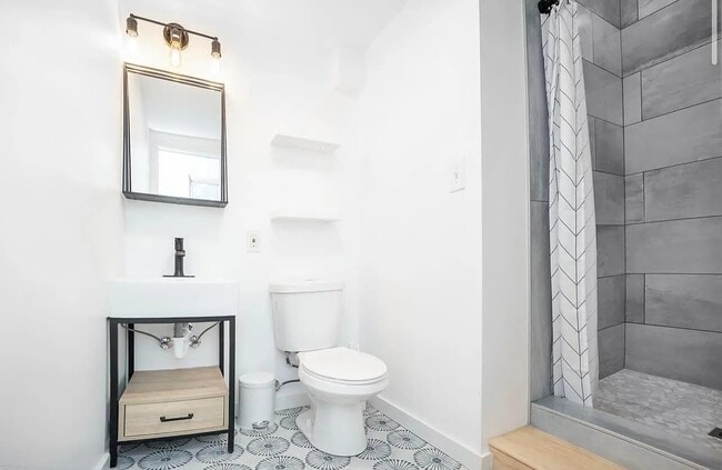 Building Photo - 9104 Baltimore St Unit E Rental