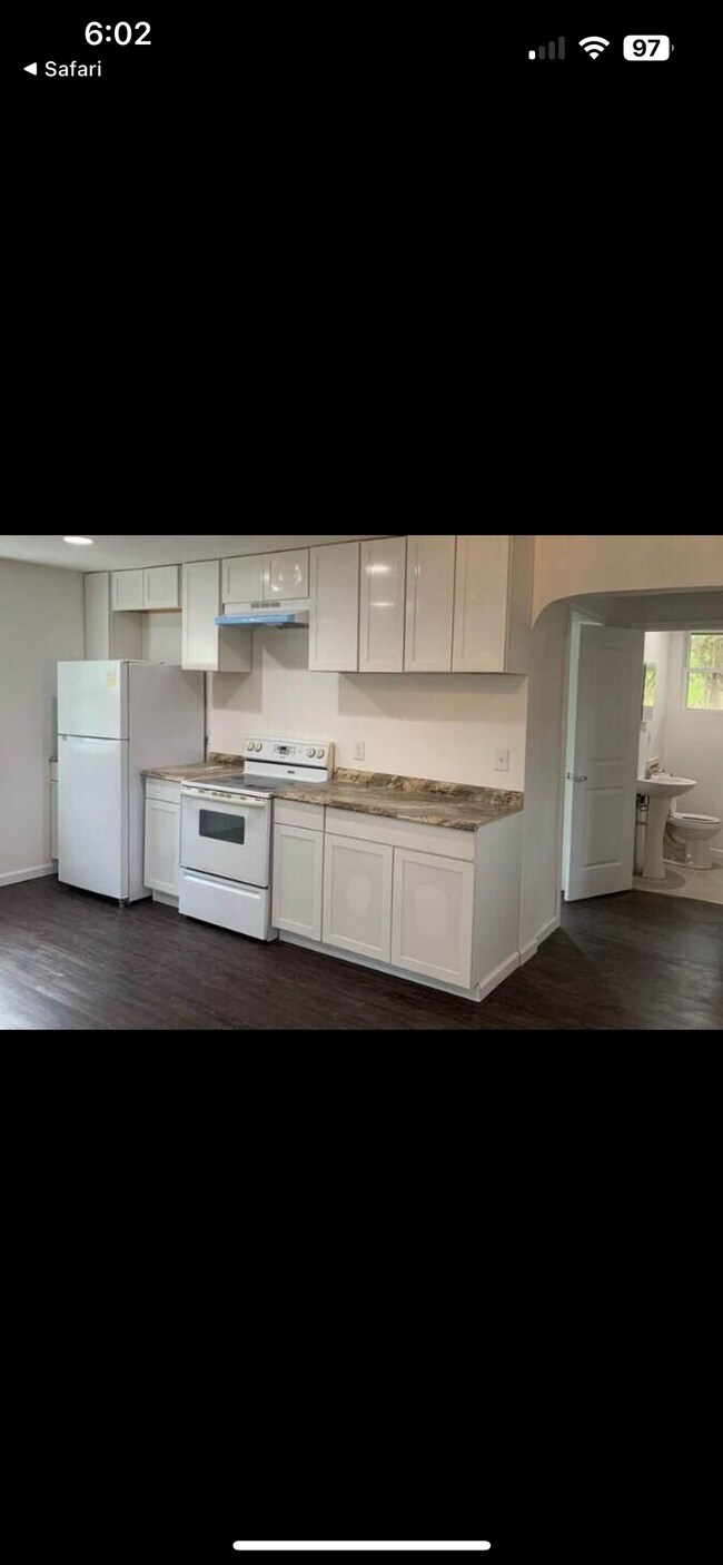 Photo - 1586 Lee Beard Way