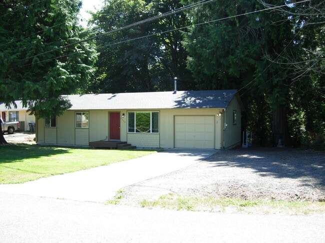 Building Photo - 2133 NW Mulholland Blvd Rental