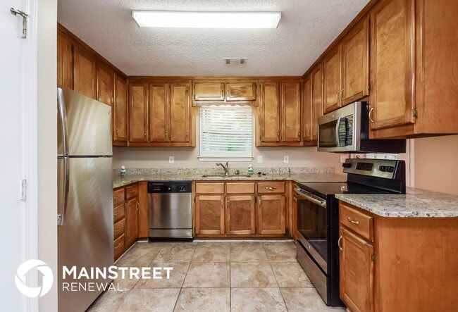 Photo - 1686 Salem Mill Ct SE