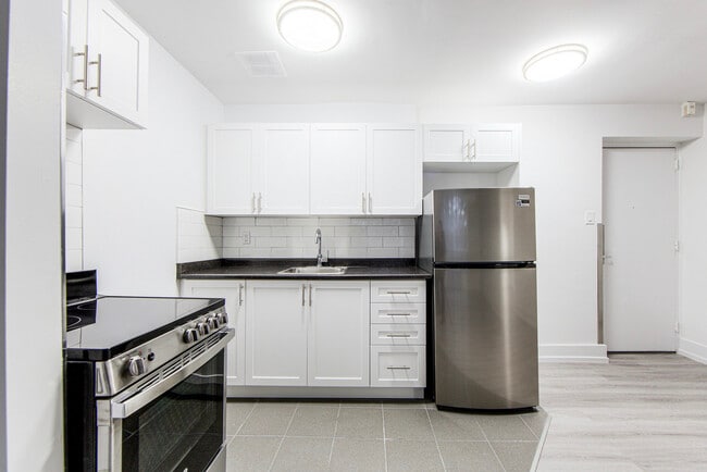 Photo - Biggin Court Apartments