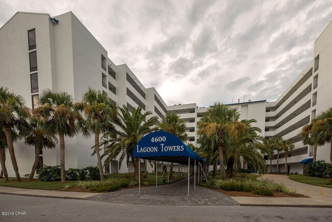 Building Photo - 4600 Kingfish Ln Unit 306 Rental