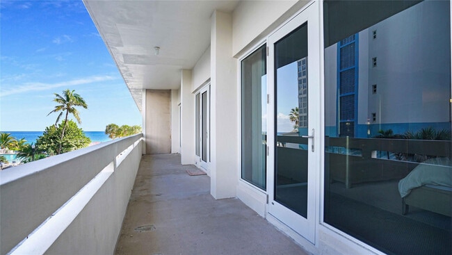 Photo - 4020 Galt Ocean Dr Unit 107