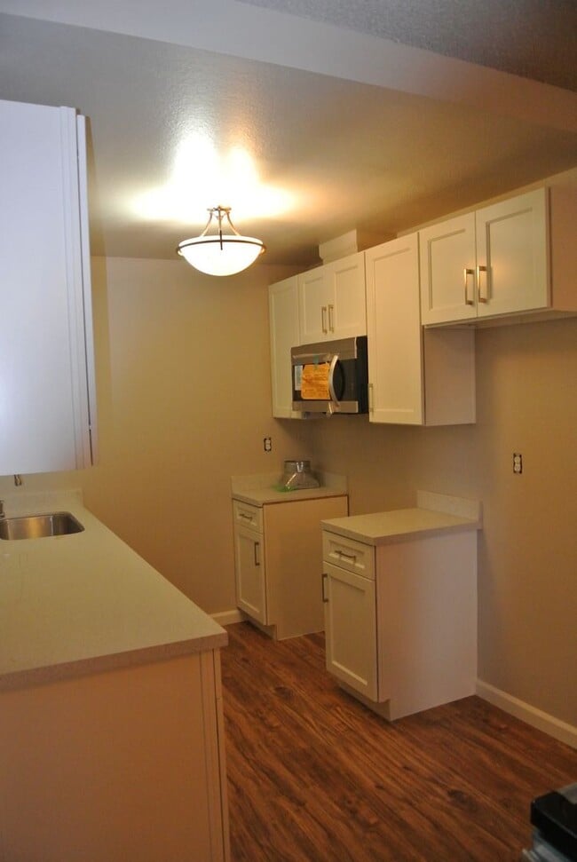 Photo - 2116 Manzanita Way