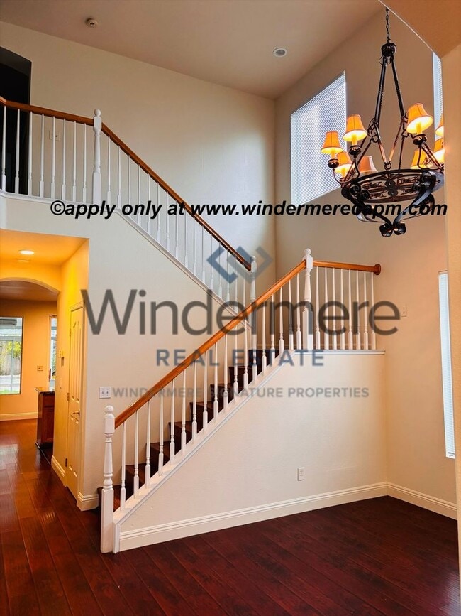 Photo - Bright & Spacious Two-Story home in Natomas Park!!