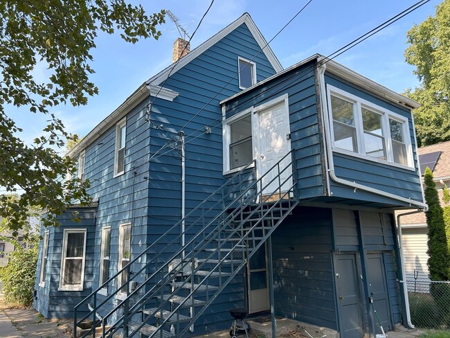 Photo - 1371 W 85th St Unidad 1371 W 85TH - Up