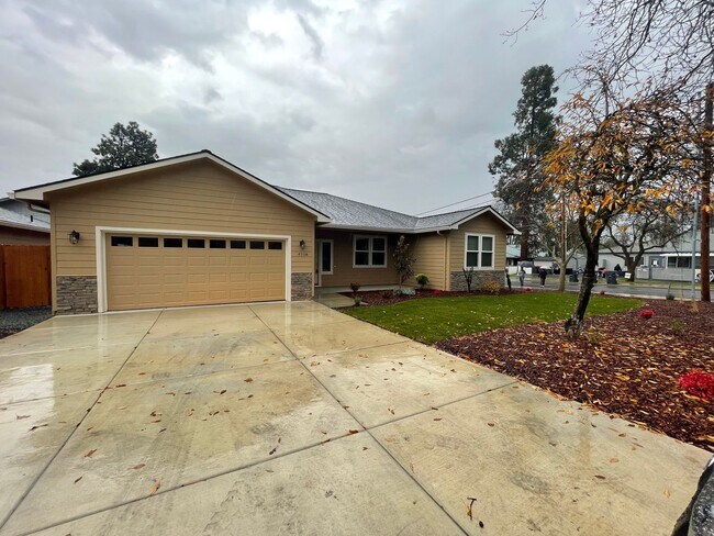 Photo - 410 4th St Unit A