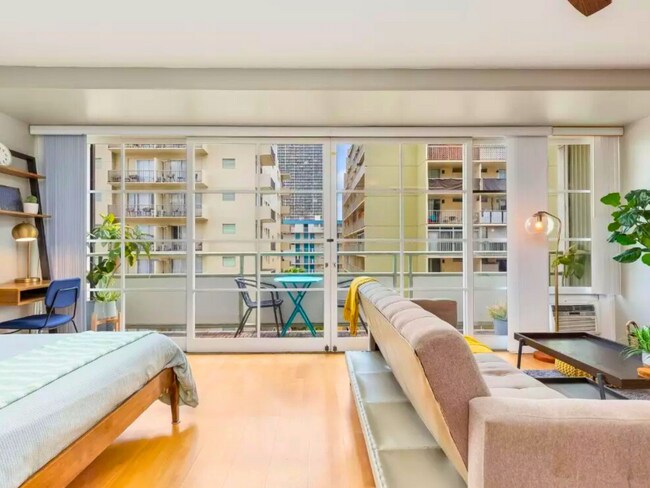 Photo - 445 Kaiolu St Unit 714