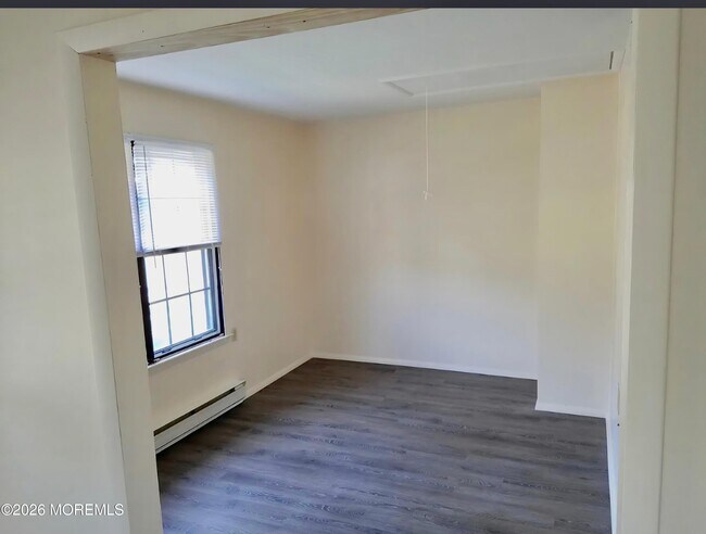 Photo - 453A Chesterfield Ct