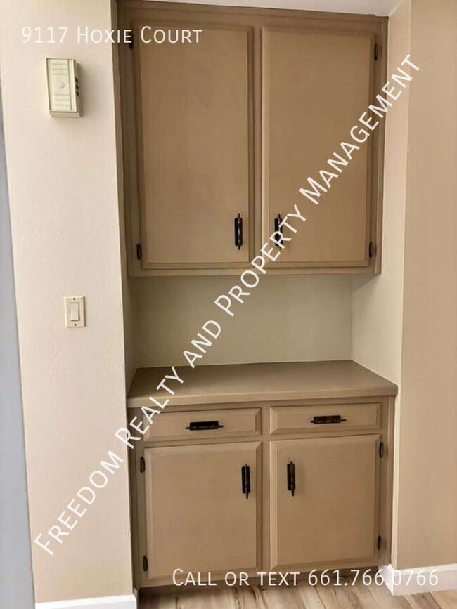 Photo - 9117 Hoxie Ct