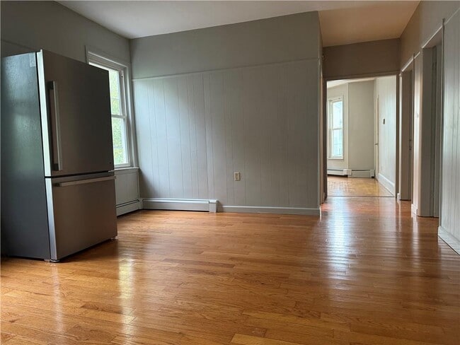 Photo - 50 E Transit St Unidad 2