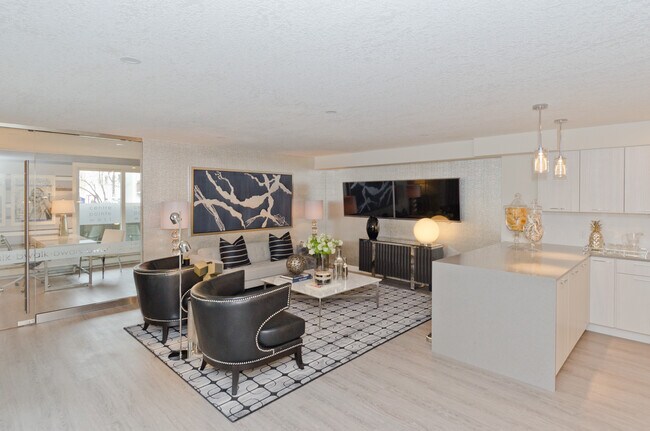 Photo - Centre Pointe West