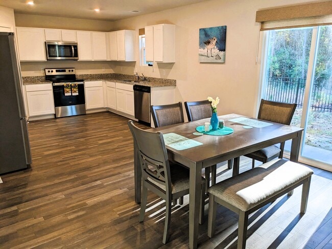 Photo - 768 Pantego Blvd SE