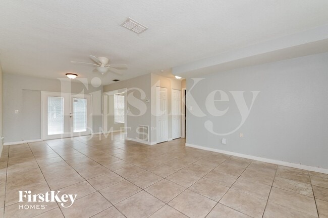 Photo - 3806 Southern Pkwy W