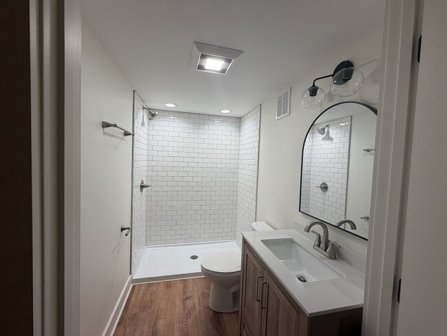 Photo - 203 W Main St Unit B Lower