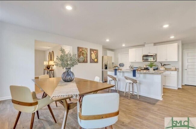 Photo - 477 Coconut Dr