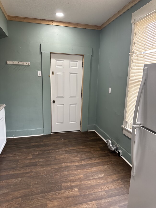 Photo - 414 W 7th St Unit 414 w 7th