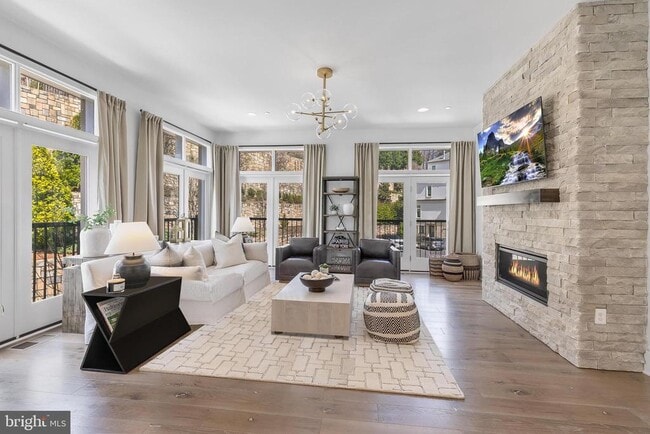 Photo - 8201 River Rd