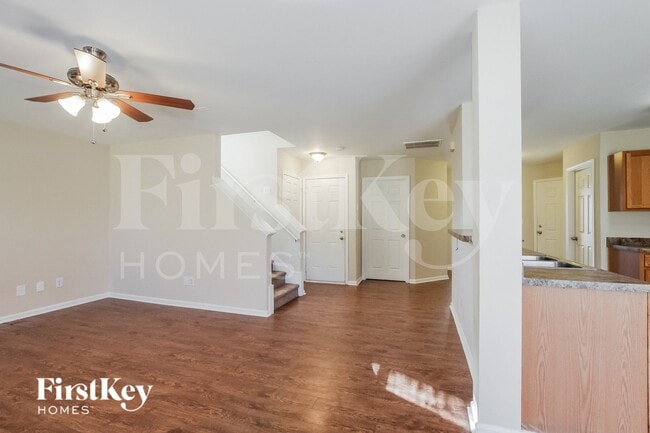 Photo - 216 Winding Canyon Dr