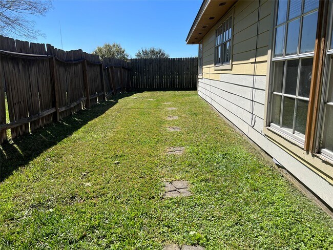 Photo - 6503 Marinwood Dr