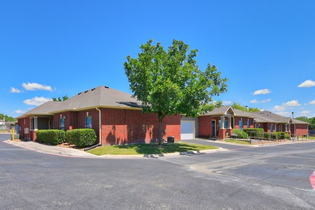 Braunfels Place apartments — community photo