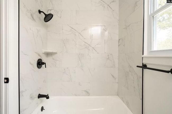 Photo - 9 Candlewood Ln