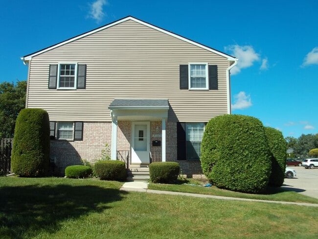 Building Photo - 37085 Brynford Dr Unit 431