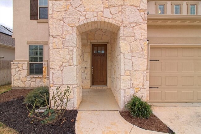 Photo - 324 Windom Way