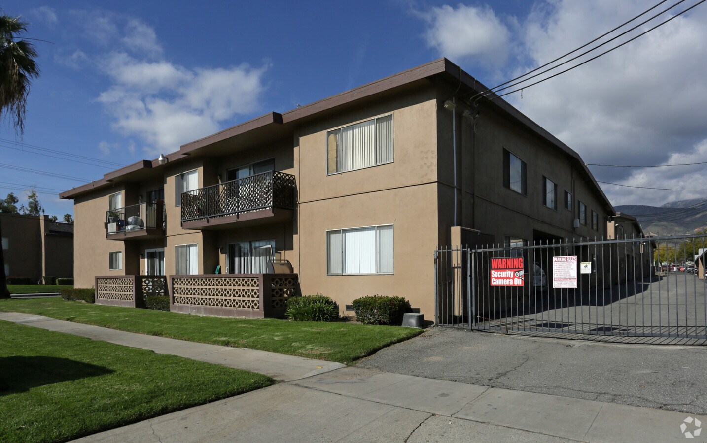 Photo - Genevieve Apartments