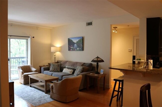 Photo - 1074 Peachtree Walk NE Condo Unit B312