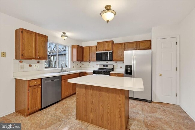 Photo - 409 Feather Dr