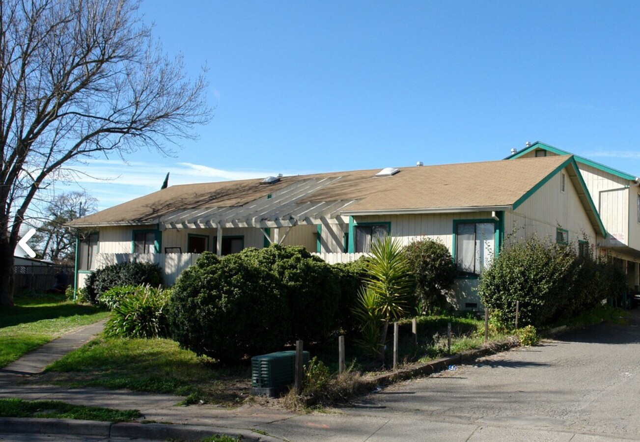 Photo - 2369 Kenton Ct Apartment Unit #B