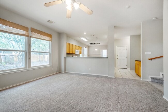 Photo - 4229 Kingsburg Dr