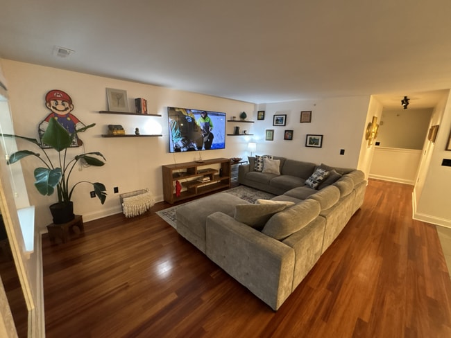 Photo - 1550 N Warren Ave Unidad 103