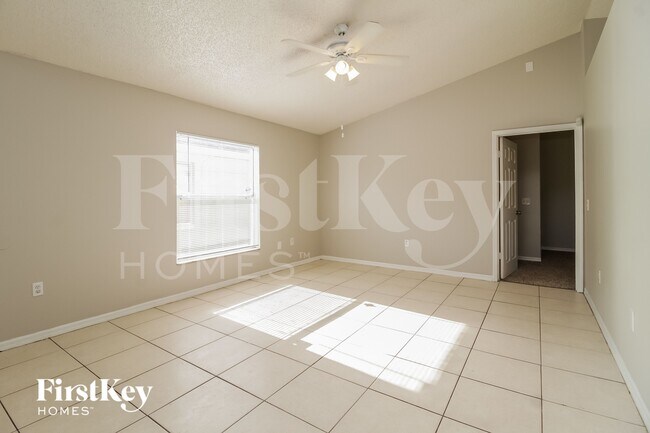 Photo - 6528 Viewpoint Ct